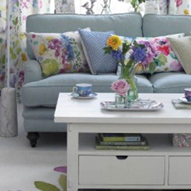 7 Ideas  For Making Your Living Room Stylish and Attractive