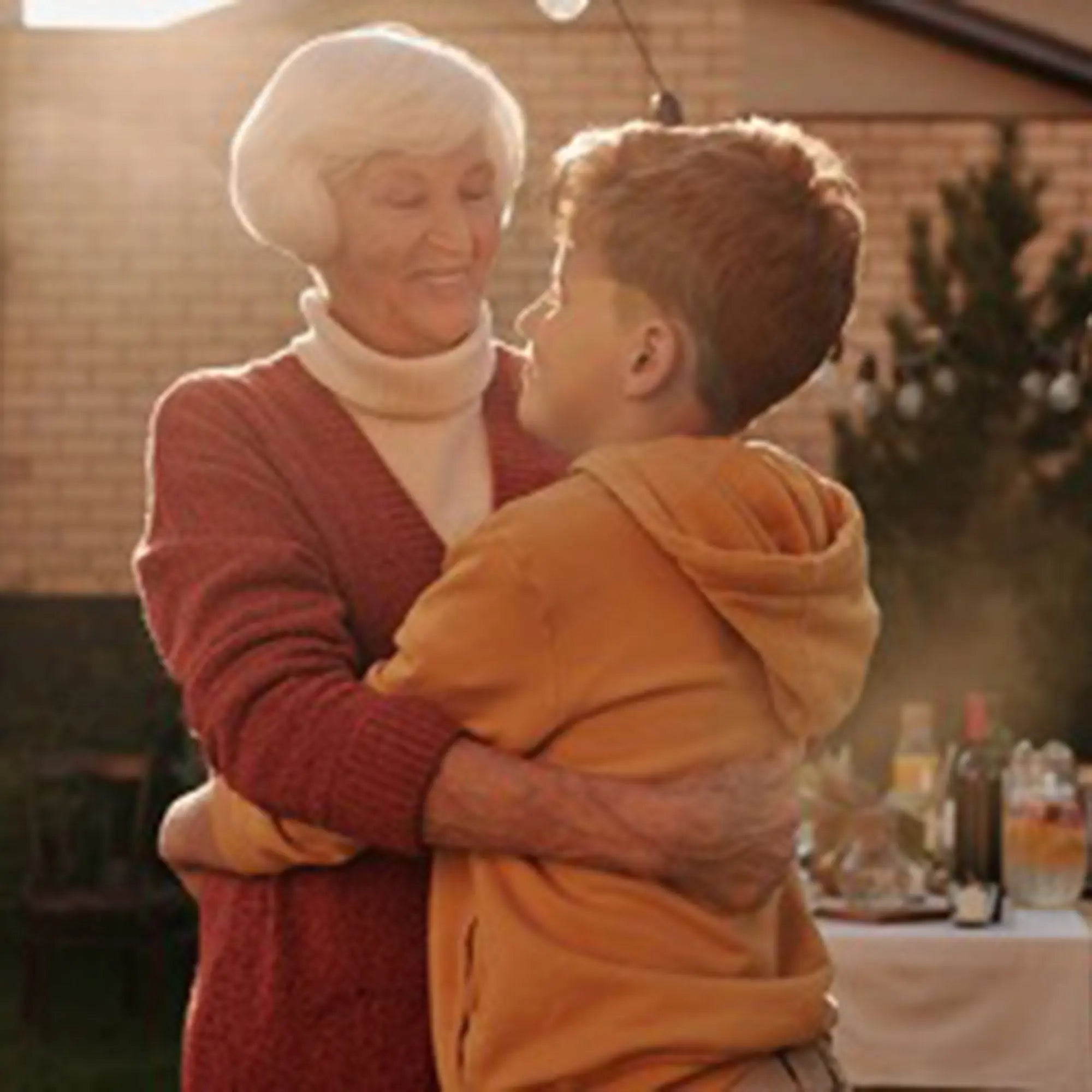 Thoughtful-Gifts-for-Grandma-23-Great-Gift-Ideas-Your-Grandmother-Will-Love PopArtYouShop